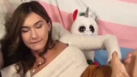 yummy young brunette hair tranny Jerks hairy large knob