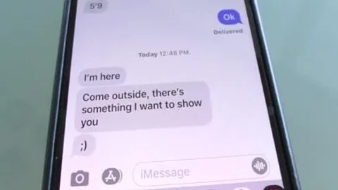 Roxxie Moth gets Her large ramrod Serviced By Her Male toy