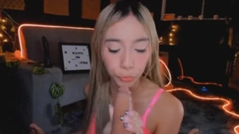 lady-teen Enjoys A Load Of Sex penis Juice