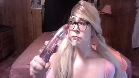 Sissy Daphne Fisting And Facefucking dildos