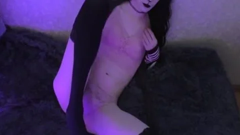 Kitty girl Cums again