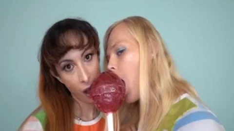 Aubrey Leigh & Sofia Bun - sweetmeat Lovin' (05 Feb 2020)