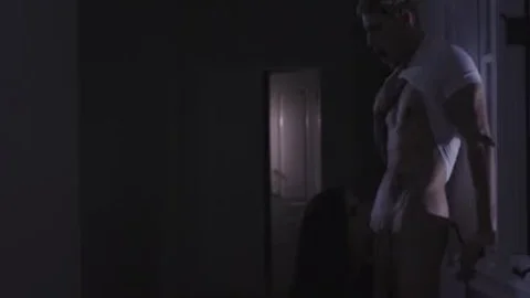 busty Ts Melanie Brooks sucks A chap 10-Pounder Expertly